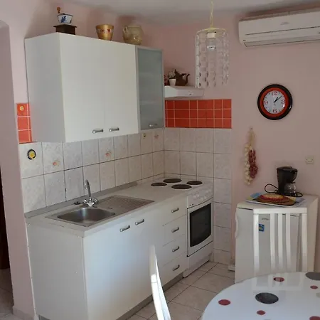 Duna - With Pool Apartamento Sutivan